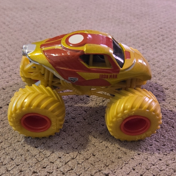 2024 Iron Man MONSTER JAM Marvel Truck 1/64 Spin Master Series - Picture 12 of 16
